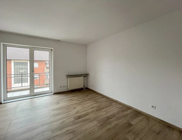Barrierefreie 3-Zimmer-Wohnung mit zwei Balkonen und Tiefgaragenstellplatz in Zentrumnähe! - Foto 1