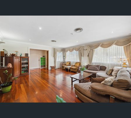 13 Verton Drive, Shelley, WA 6148 - Photo 4