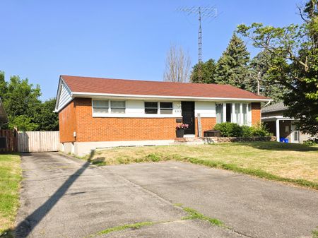 For Lease - 602 Finucane Street, Oshawa, Ontario - Photo 4
