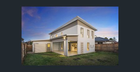 Modern Home in the heart of North Kellyville - Photo 3