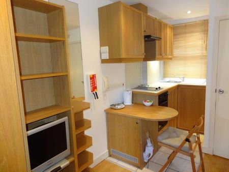 Flat 04 Cartwright Gardens, Bloomsbury WC1H 9EH - Photo 2