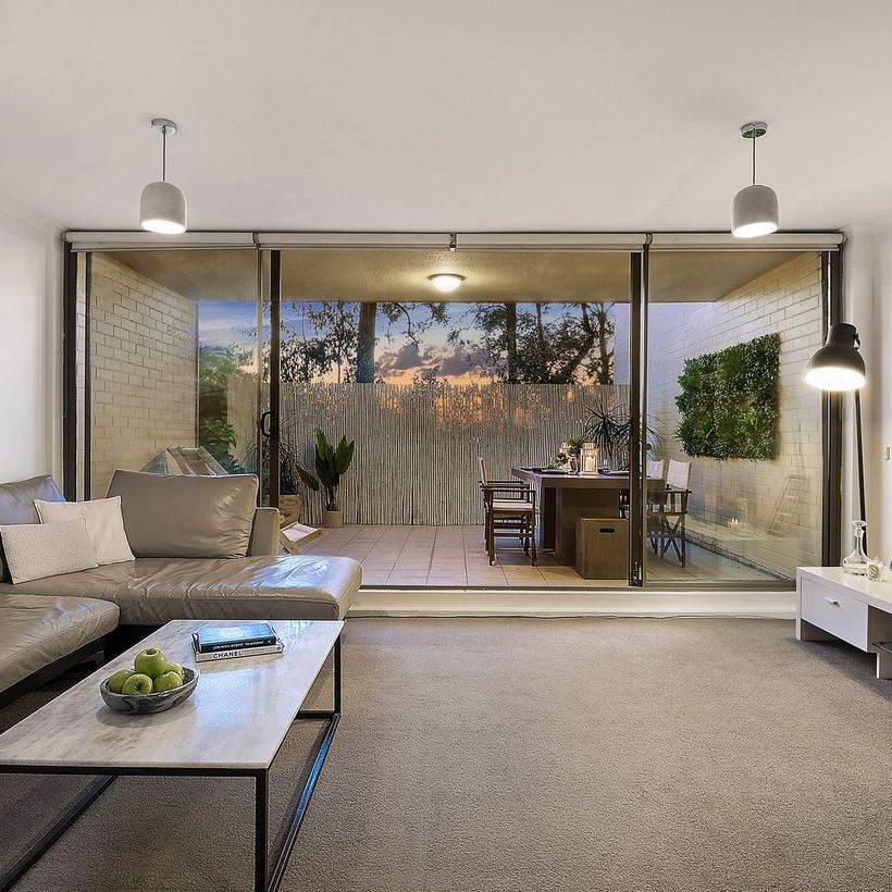 Whisper Quiet Haven In Brilliant Location - Townhouse Style Apartment - Photo 1