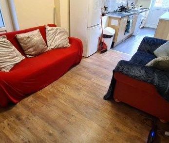 6 bedroom house share to rent - Photo 1