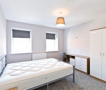 2 bedroom private hall to rent - Photo 6