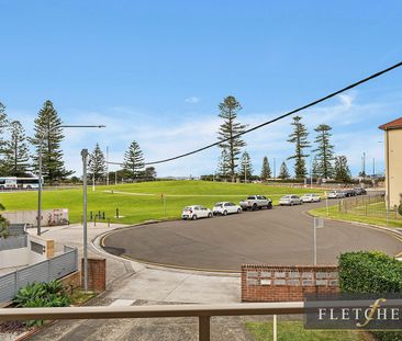 Charming One-Bedroom Apartment in a Superb Coastal Setting - Photo 2