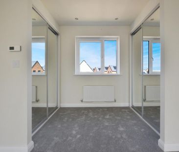 5 bedroom semi-detached house to rent - Photo 5