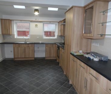 3 bedroom terraced house to rent - Photo 4