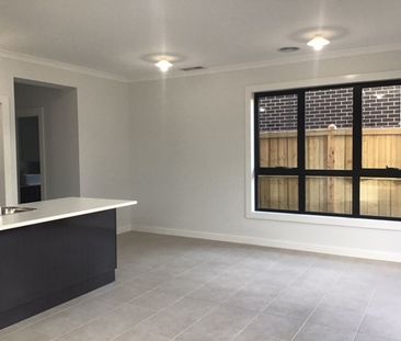 DELIGHTFUL HOME WITH 3 BEDS & STUDY AREA - Photo 6