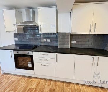 3 bedroom terraced house to rent - Photo 5
