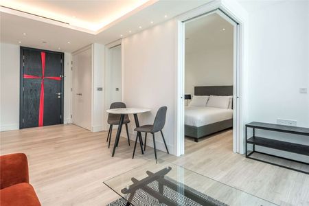 Furnished studio in Carrara Tower on the fifth floor - Photo 5