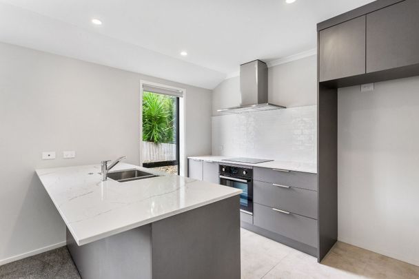Near New - Low Maintenance Home - Photo 1