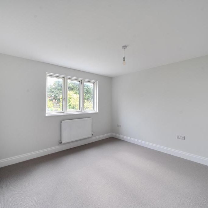 5 bedroom detached house to rent - Photo 1