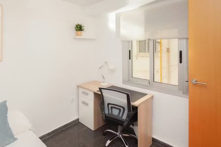 Carrer Aben al Abbar, Valencia, Valencian Community 46021 - Photo 4