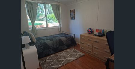 Discover your new home in Everton Hills- Great family home featuring beautiful nature aspects! - Photo 5