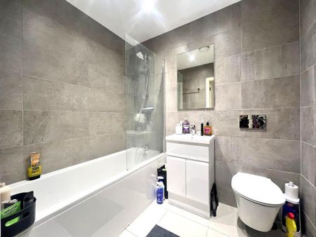 2 bedroom maisonette to rent - Photo 5