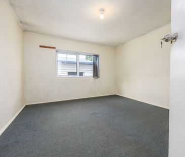 Family-Sized Three-Bedroom Home on Massey Road - Photo 6