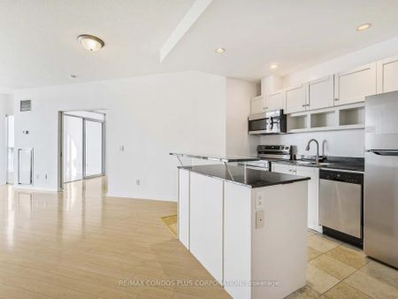 208 Queens Quay W #2209 - Photo 3