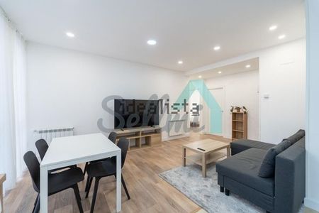 Alquiler de piso en Calle Juan Ramon Jimenez - Photo 2