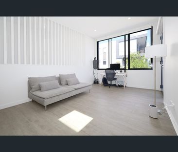 9 Farrell St, Edmondson Park, NSW 2174 - Photo 1
