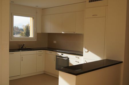 Geräumige, helle 2.5 Zimmerwohnung nahe Bahnhof - Photo 3