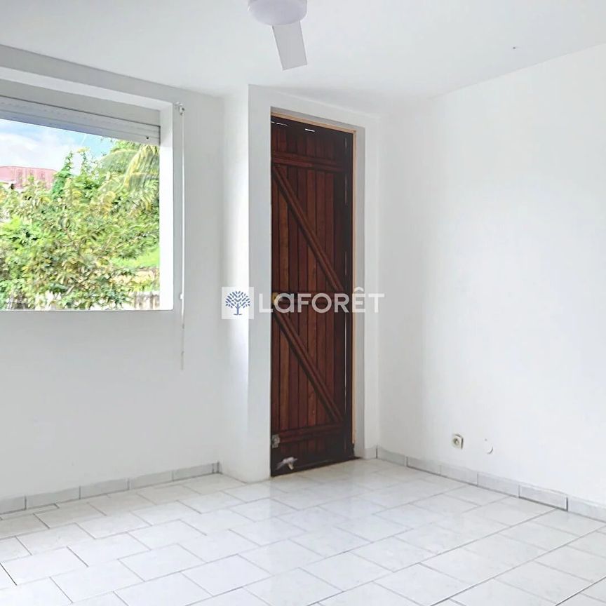 Appartement Les Abymes en haut de villa 4 pièce(s) 108,83 m2 - Photo 1