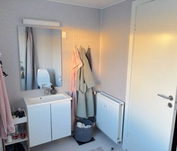 Lysfyldt 3-værelses lejlighed med altan i Nørresundby - Foto 5