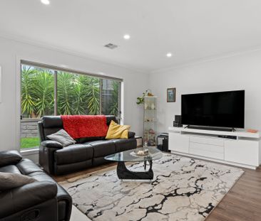 Lovely, Spacious Three Bedroom Home in Redwood Park with Solar! - Photo 4
