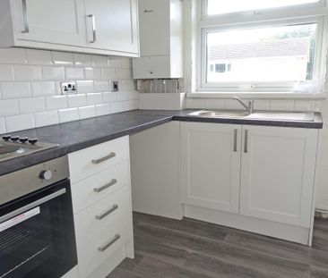 2 bedroom flat to rent - Photo 6