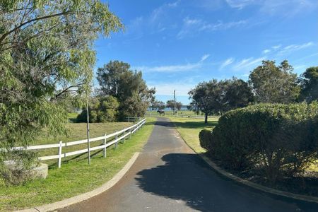 RURAL LIVING WITH ESTUARY VIEWS - Photo 3