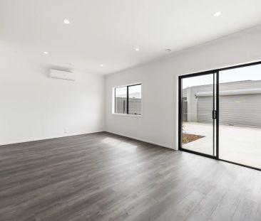 Brand-New Modern Living in Tarneit - Photo 5
