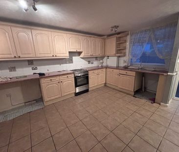 Perran Close, Hull, Bransholme - Photo 4