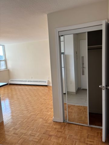 For Lease - 44 Walmer Road Unit# 1205, Toronto, Ontario - Photo 5
