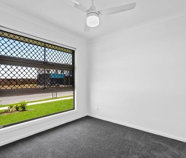 Your Brand New Family Home + Big Backyard! - Photo 5