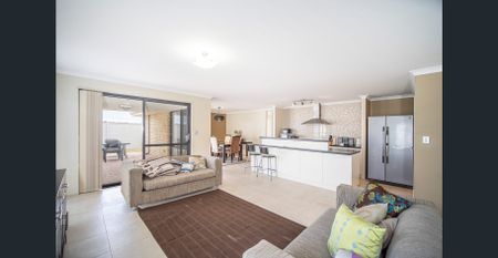 Spacious Family Home in Alkimos - Photo 2