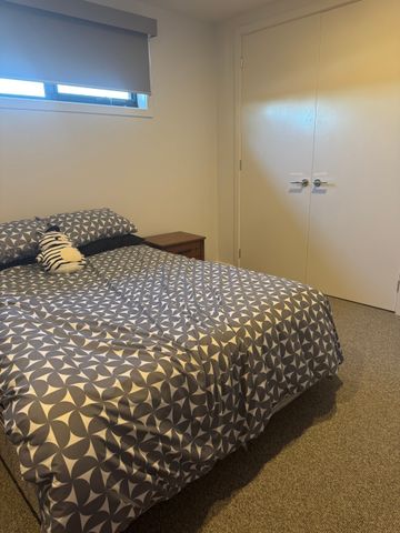 Bentleigh East - Photo 2