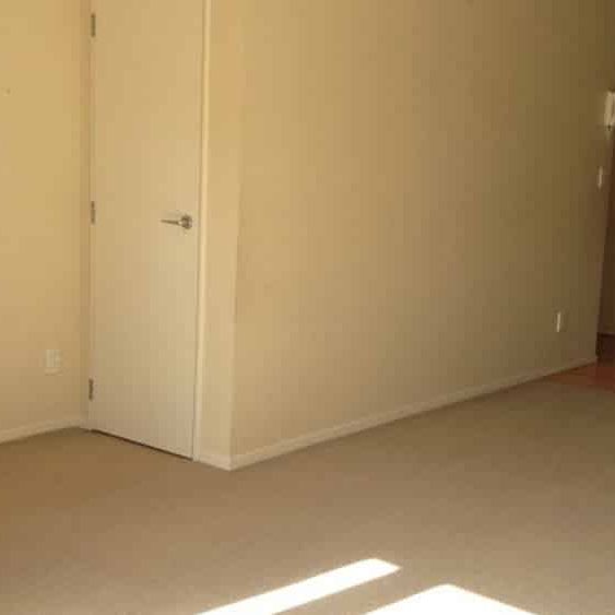 Terrace home in a fantastic location! - Photo 1