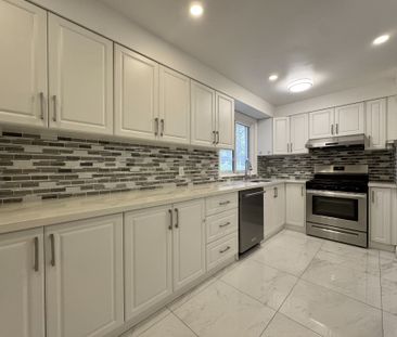 For Lease - 43 Sherwood Forest Drive Unit# Main Floor, Markham, Ont... - Photo 6