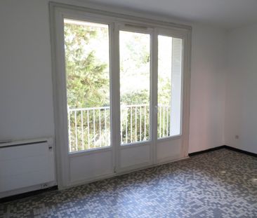 T3, Rue de Rivoli, 67m², 510€ H.C, Nîmes. - Photo 2