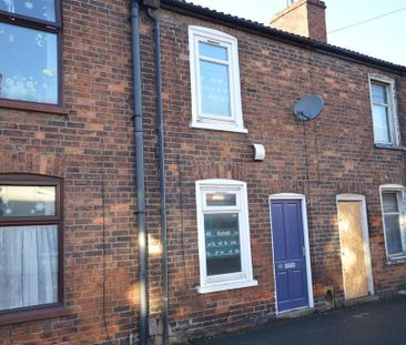 2 bedroom terraced house to rent - Photo 4
