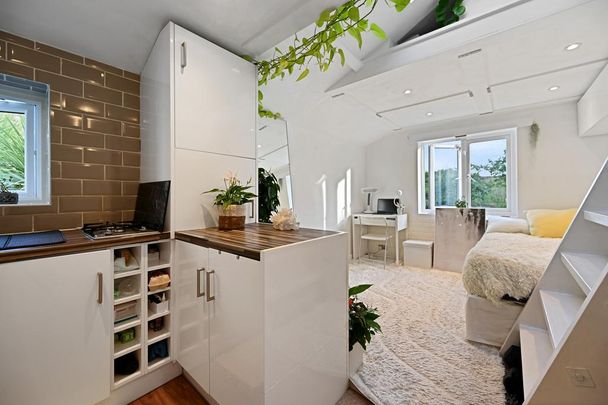 Studio to rent - Photo 1