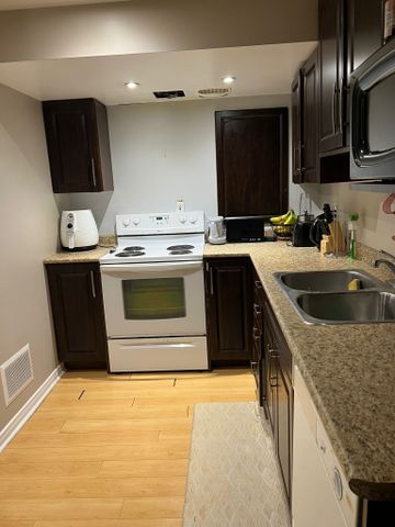 For Lease - 108 Maroon Drive, Richmond Hill, Ontario - Photo 5