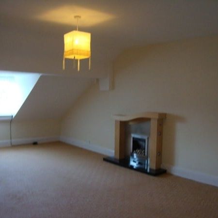 2 Bed Flat, Sandringham Drive, CH45 - Photo 1