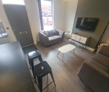 2 bedroom house to rent - Photo 3