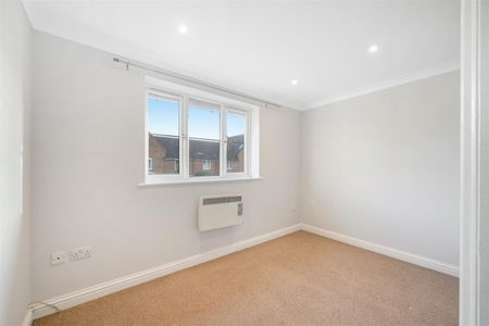 House To Let - Photo 2