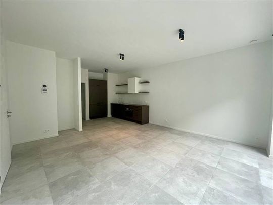 Appartement te huur - Photo 1