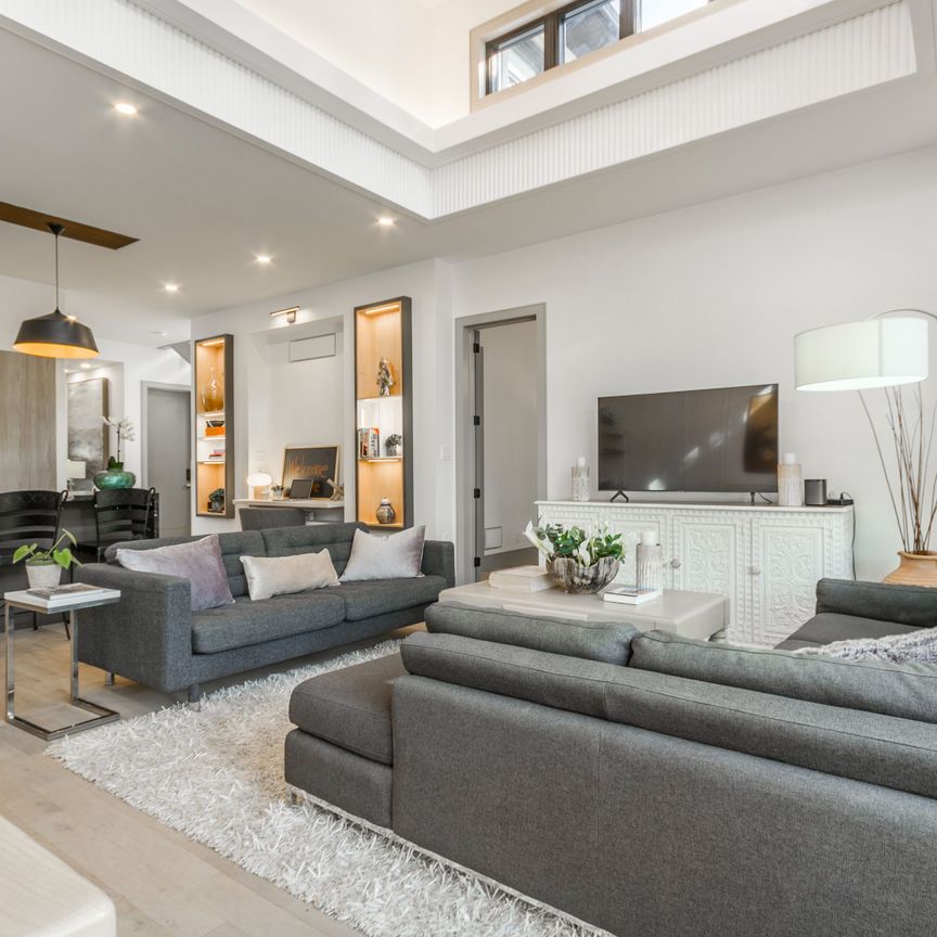 For Lease - 118 Martin Grove Road, Toronto, Ontario - Photo 1