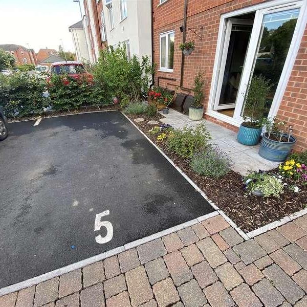 Hill View Road, Malvern, WR14 - Photo 1