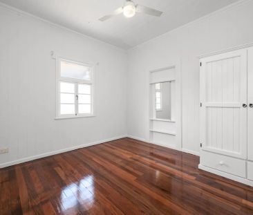 Charming Home in Prime Central Location - Photo 5