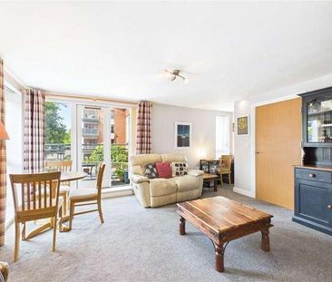 Commonwealth Drive, Three Bridges, Crawley, West Sussex, RH10 - Photo 1