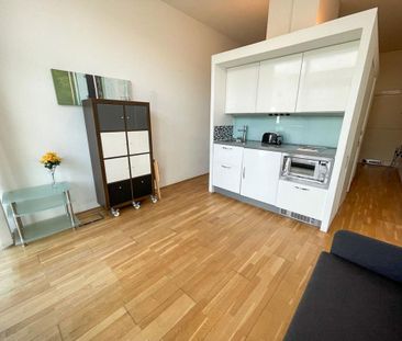 Studio to rent - Photo 3